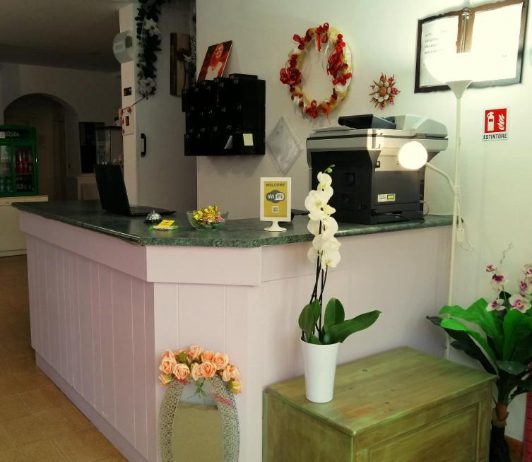 Hotel Criss ริมินี ภายนอก รูปภาพ